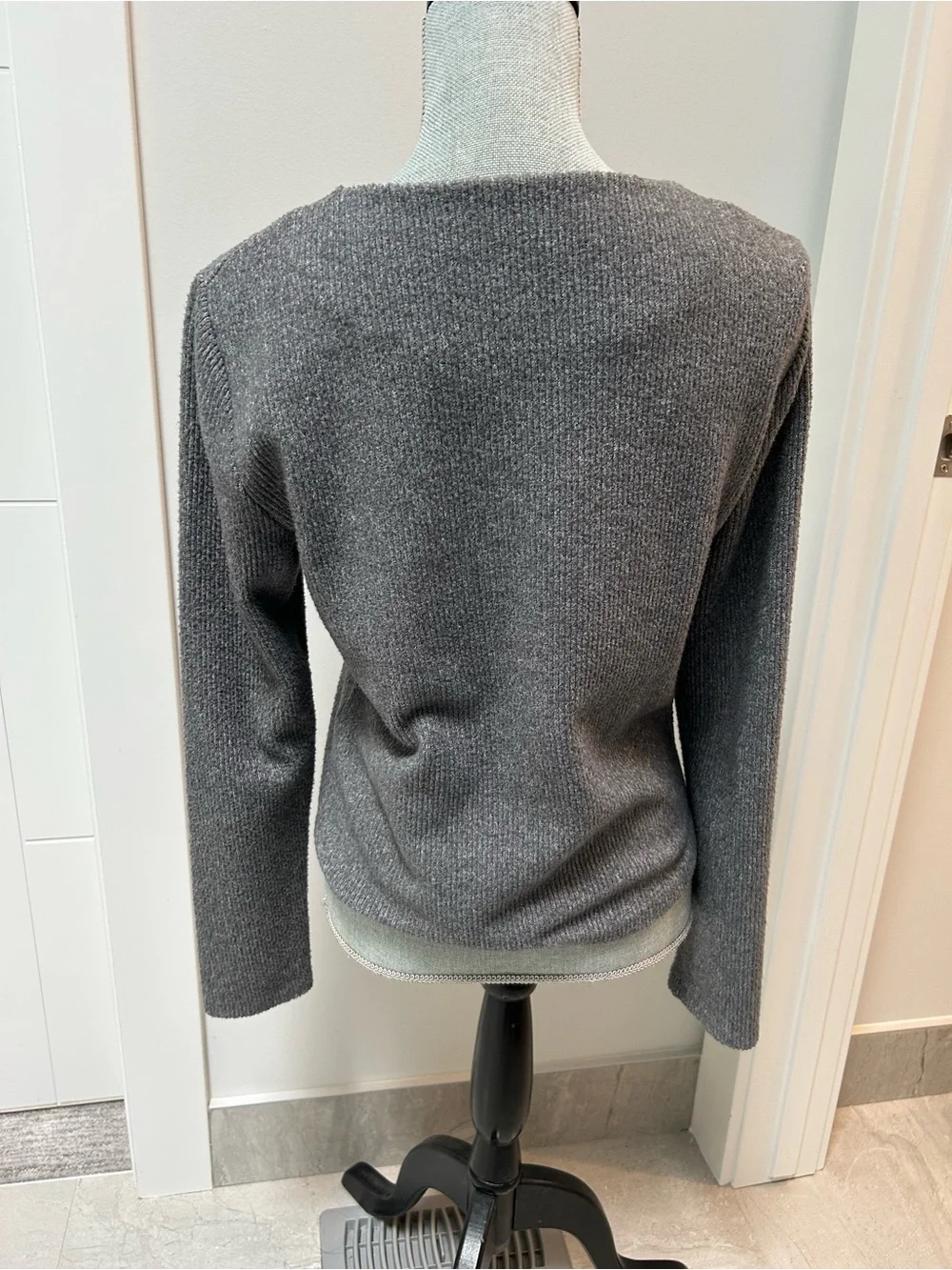 Zara Dark Gray crossover V-Neck Ribbed Sweater size large - Picture 2 of 2